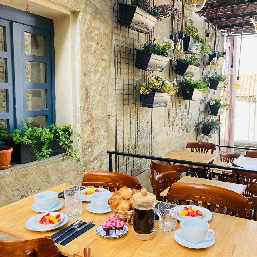 Hotel Le Pied De La Lettre Grignan